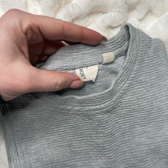 Roxy Grey Tank - Picture 3 of 4